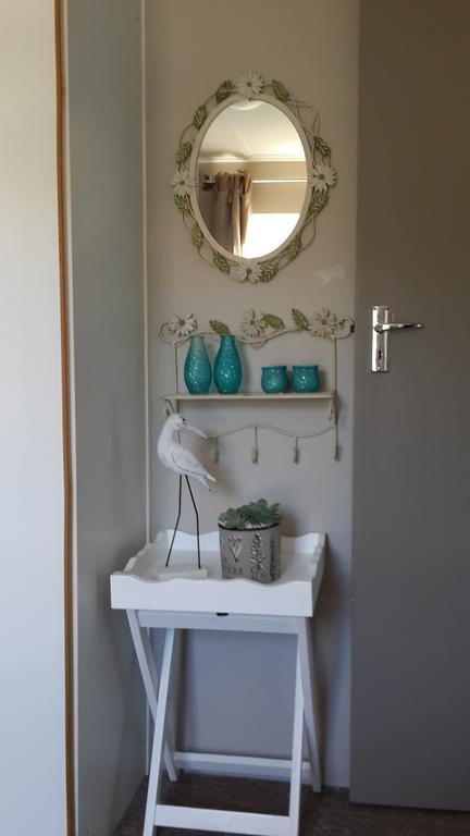 Strandloper Apartments Hermanus Quarto foto